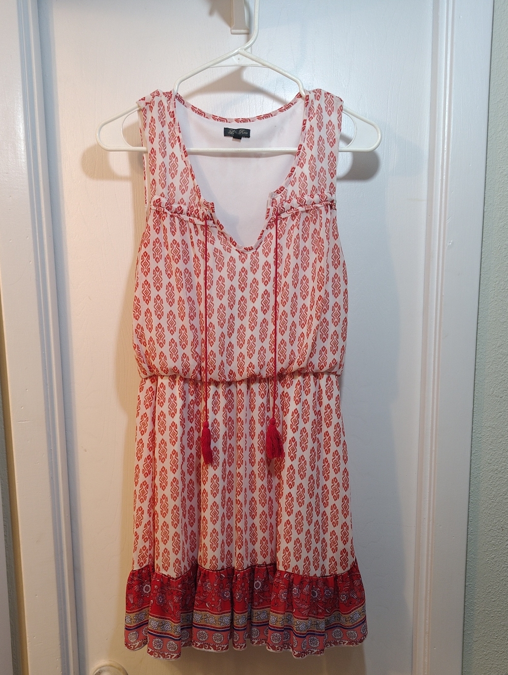 Lily Rose White and Red Printed Sleeveless Mini Dress